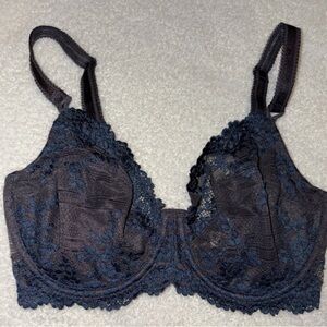 Wacoal 32DD Bra Gray w/Blue Embroidery Embrace Lace Underwire Back Closure 65191
